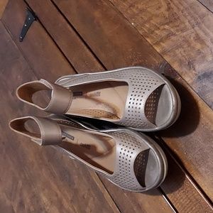 Clarke's gold sandals